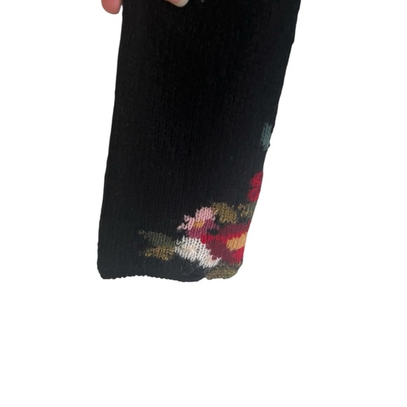 Guinevere Anthropologie Black Floral V Neck Cardigan Sweater Medium - Picture 6 of 9